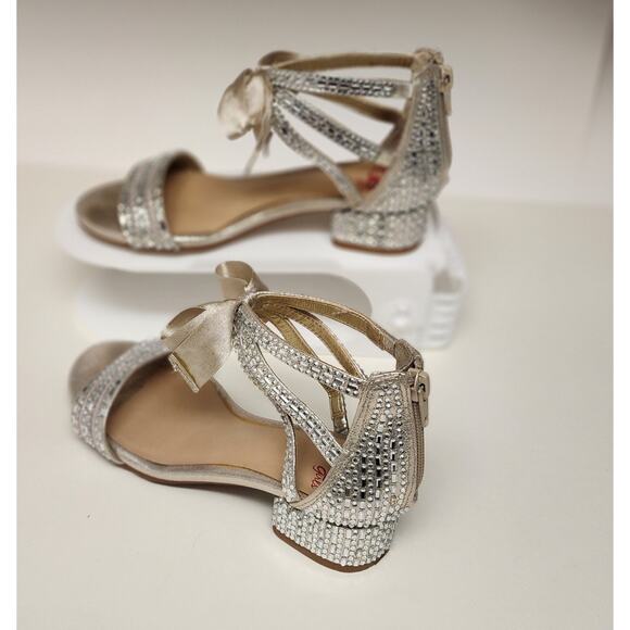 Gianni Bini-GB Girl's Silver Studded Back Zipper D'Orsay Heel Shoes Size 2M - Picture 4 of 12